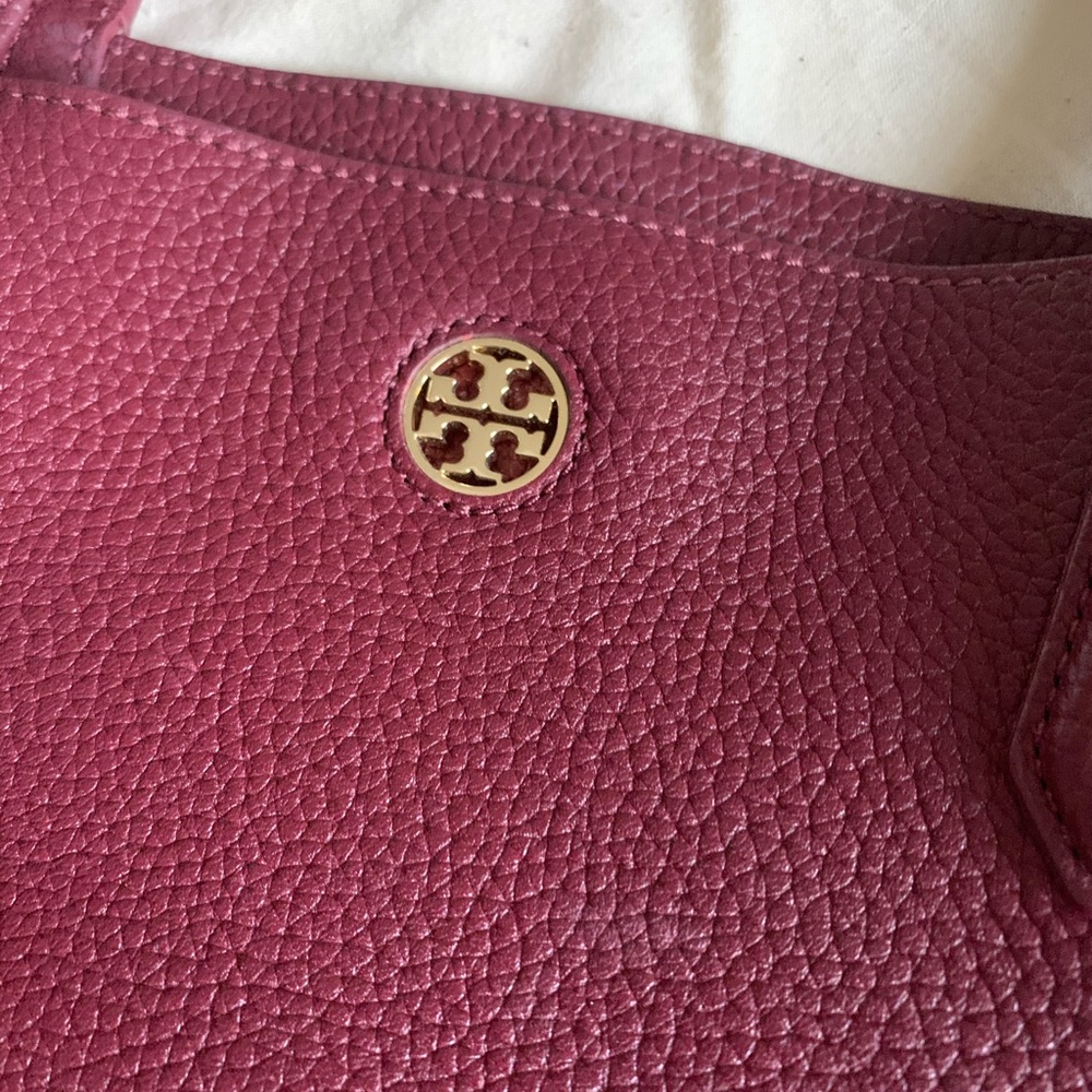 TORY BURCH PLUM PURPLE TOTE PURSE
